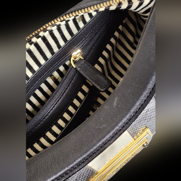 #P  L.A.M.B. Women's Genuine Leather Purse with Zippered pocket on the inside - Picture 2 of 16